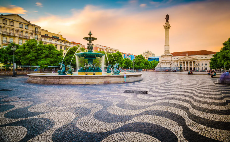 {isset($pic['title'])?$pic['title']:''}