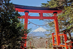 {isset($pic['title'])?$pic['title']:''}