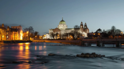 {isset($pic['title'])?$pic['title']:''}