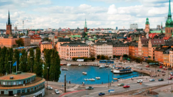 {isset($pic['title'])?$pic['title']:''}