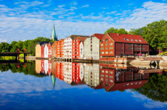 {isset($pic['title'])?$pic['title']:''}