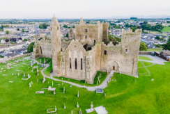 {isset($pic['title'])?$pic['title']:''}