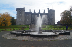 {isset($pic['title'])?$pic['title']:''}