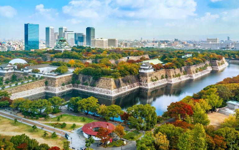 {isset($pic['title'])?$pic['title']:''}