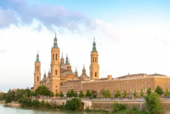 {isset($pic['title'])?$pic['title']:''}