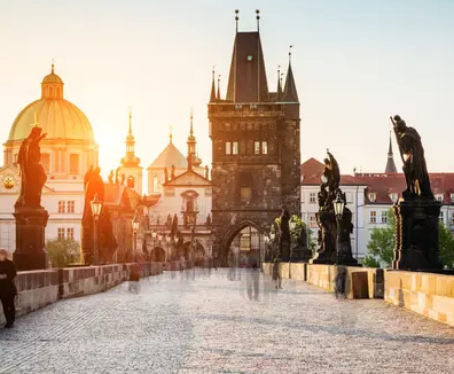 {isset($pic['title'])?$pic['title']:''}