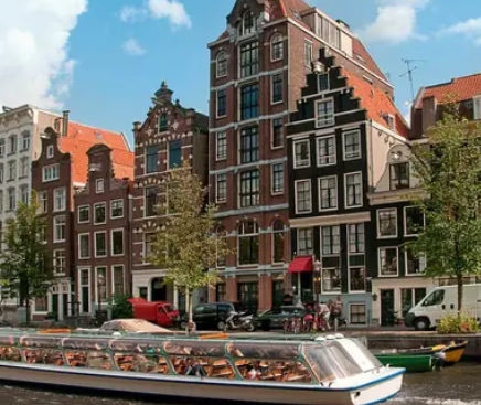 {isset($pic['title'])?$pic['title']:''}