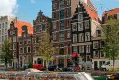 {isset($pic['title'])?$pic['title']:''}