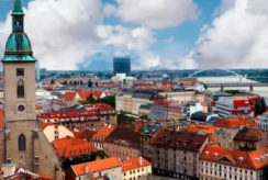 {isset($pic['title'])?$pic['title']:''}