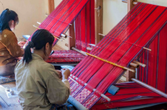 {isset($pic['title'])?$pic['title']:''}