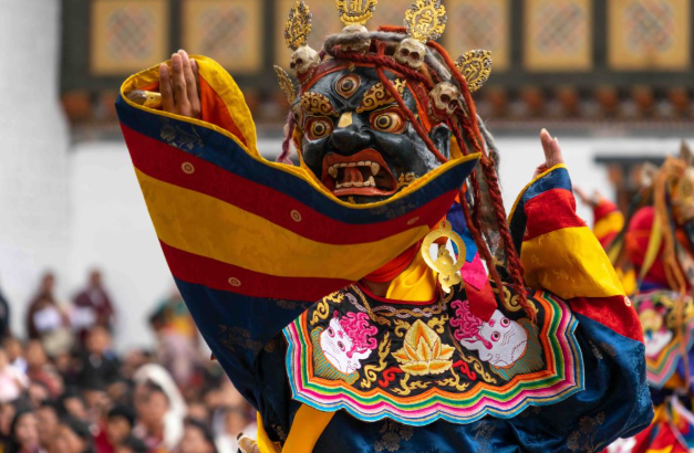 {isset($pic['title'])?$pic['title']:''}