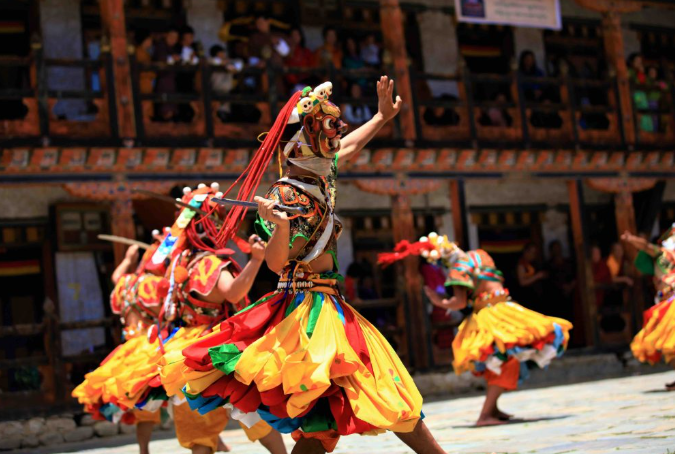 {isset($pic['title'])?$pic['title']:''}