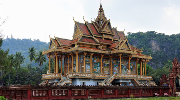 {isset($pic['title'])?$pic['title']:''}