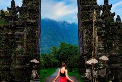 {isset($pic['title'])?$pic['title']:''}